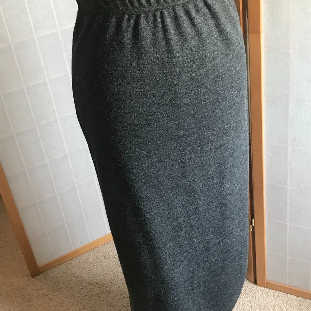 Pencil Skirt/Gray Skirt